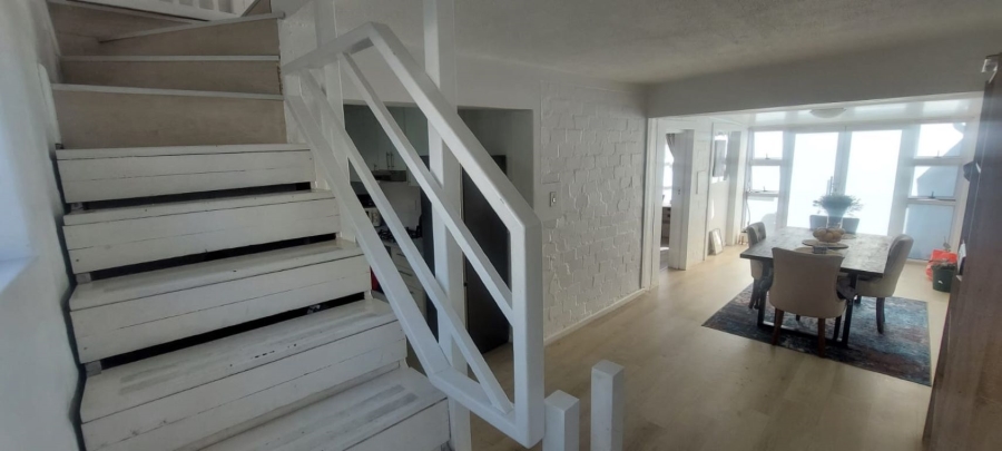 To Let 2 Bedroom Property for Rent in Guldenland Western Cape